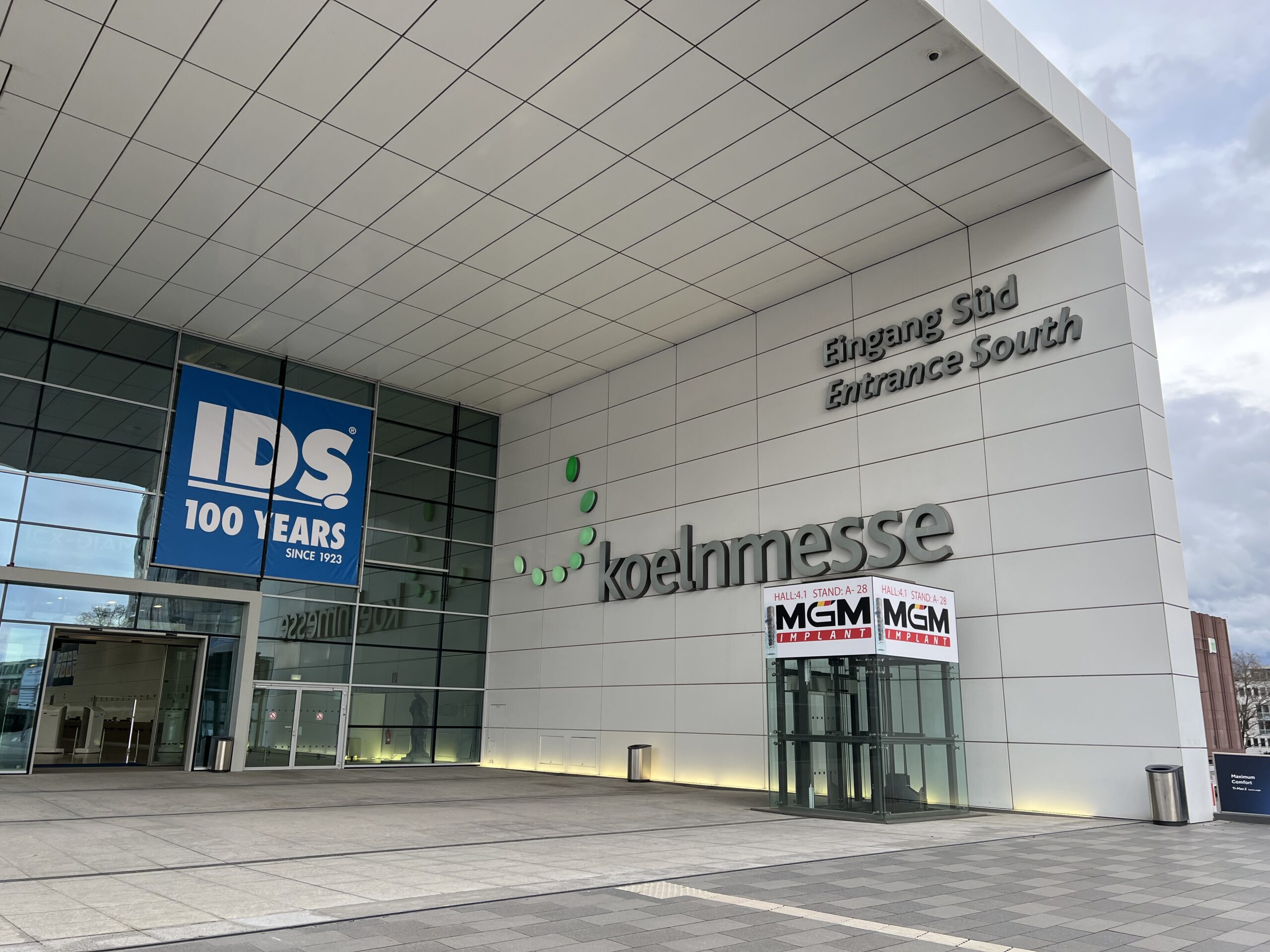  INTERNATIONAL DENTAL SHOW IDS2023 – KOLNMESSE - Isodam Illustration 